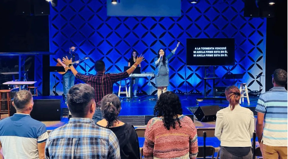 Iglesia Westwood en Español